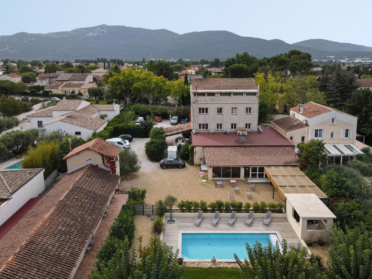 Hotel Le Provence Gémenos Exterior foto